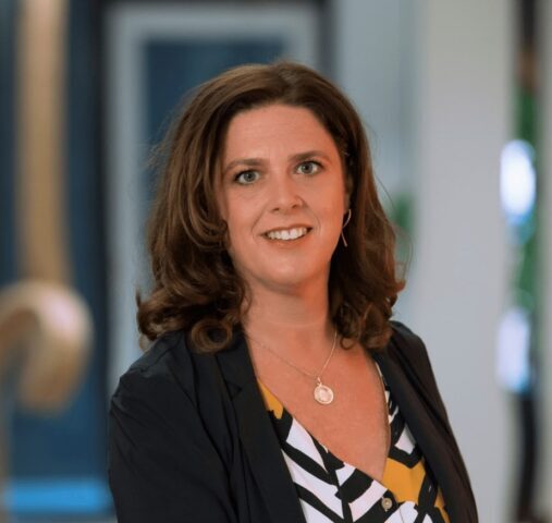 Senior adviseur Roos zet mensen in kun kracht en is een ideale organisatieadviseur